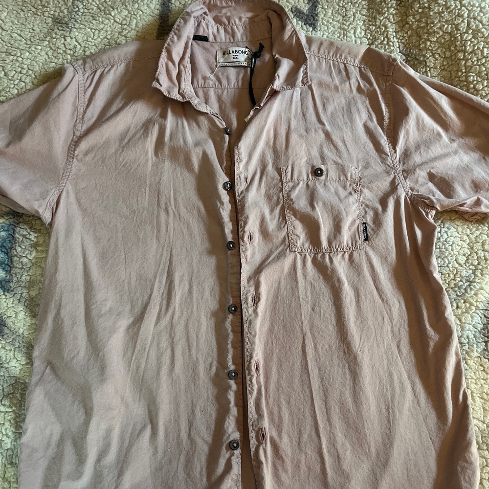 Billabong short sleeve button shirt